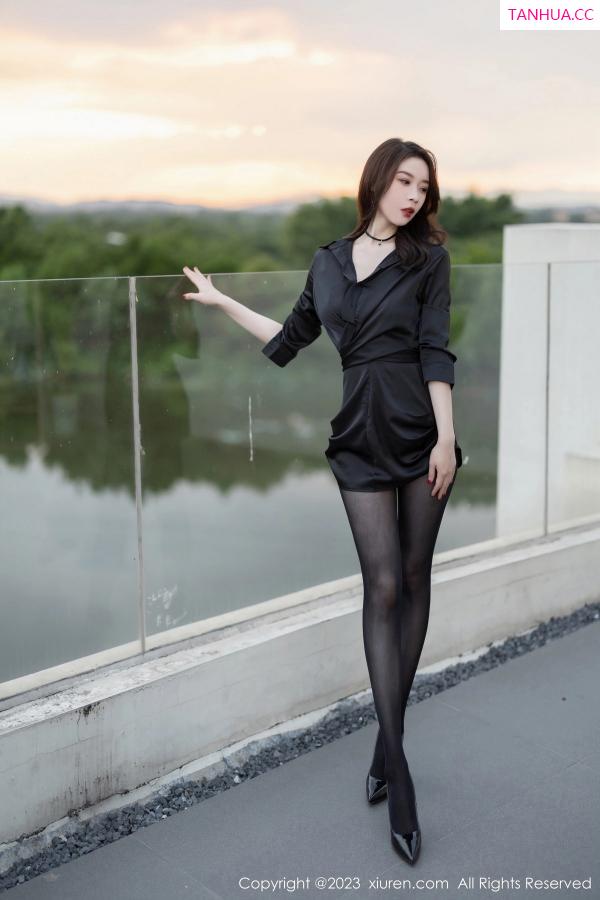 梦心玥  [XiuRen]高清写真图 2023.09.04 No.7332 梦心玥 黑丝美腿第10张图片
